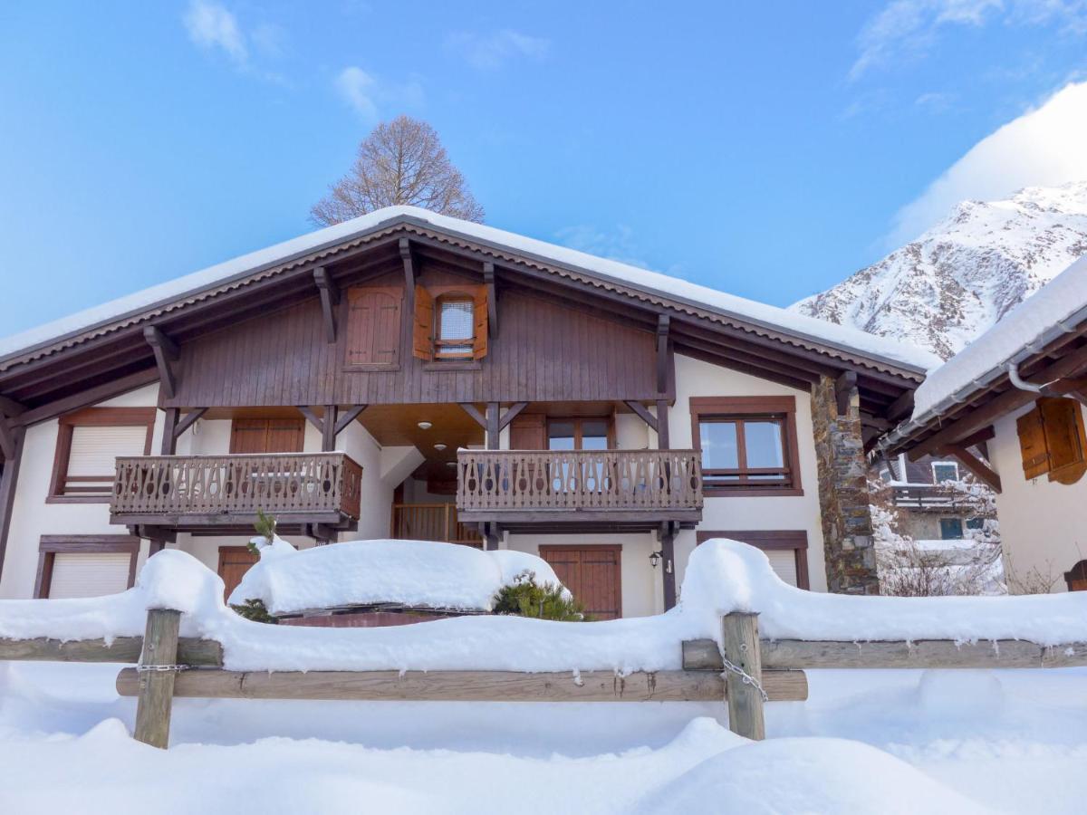 Le Plan Des Reines By Interhome Apartment Chamonix